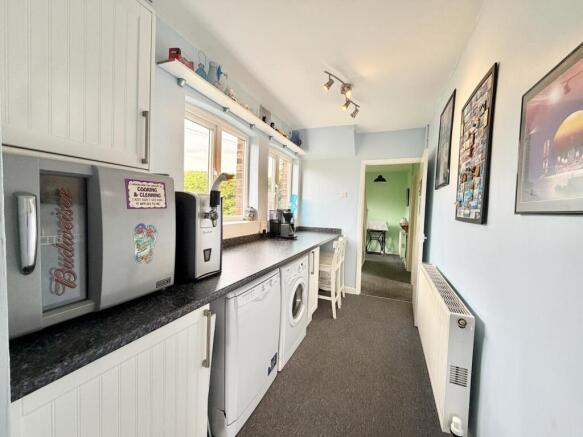3 bed Semi-Detached for sale Image 4