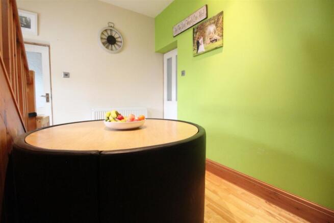 Breakfast room...jpg