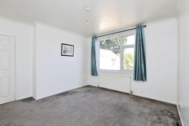 3 bed Semi-Detached for sale Image 4