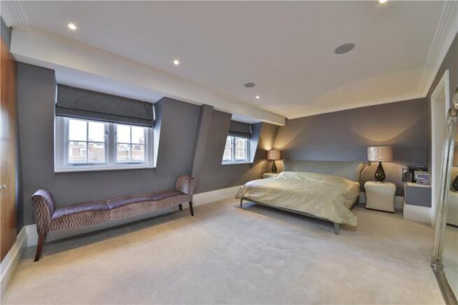 Master Bedroom W8