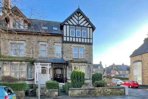 Dragon Parade, Harrogate, HG1