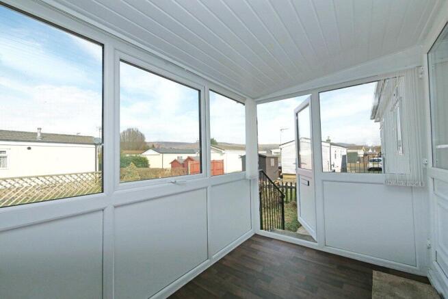 1 bed Detached Bungalow for sale Image 8