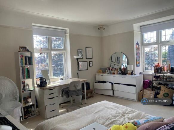 Bedroom 3 (Reception Room)