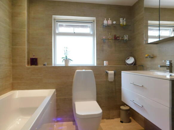 Photo 10