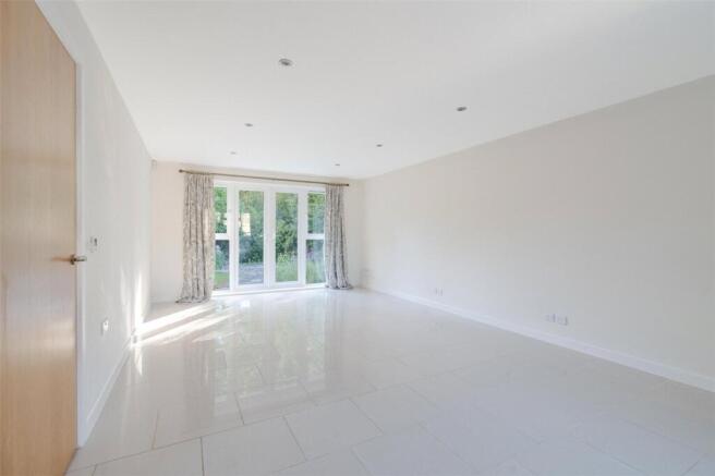 Wimborne Road, Colehill, Wimborne, Dorset, BH21 photo 4