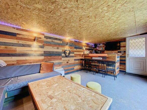 'Man Cave'/Bar/Ho...
