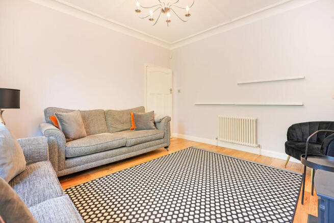 5 bed Semi-Detached for sale Image 6