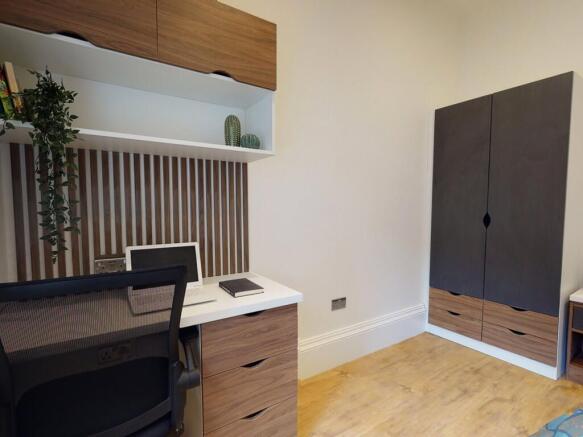 1 bed Apartment to rent Image 11