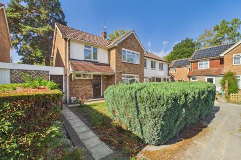 Illingworth Grove, Bracknell, Berkshire, RG12