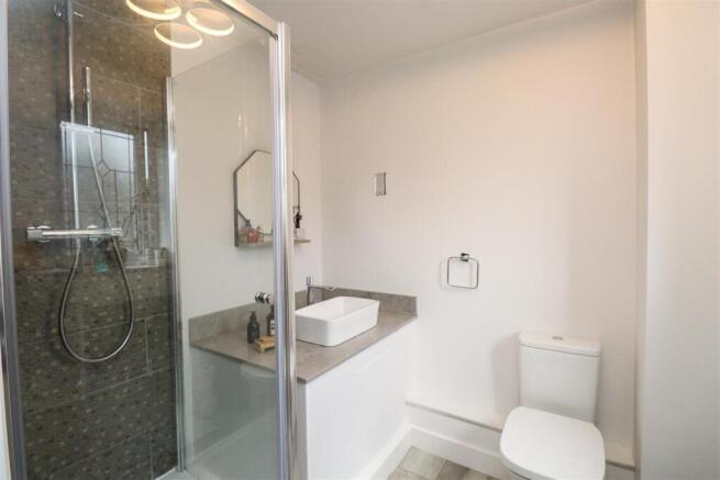 En Suite Shower Room
