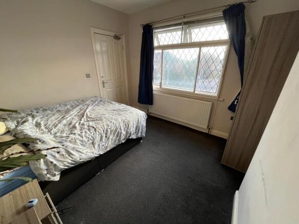 1 bed House Share to rent Image 4