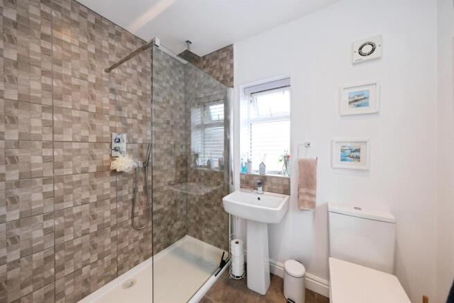 3 bed Semi-Detached for sale Image 9