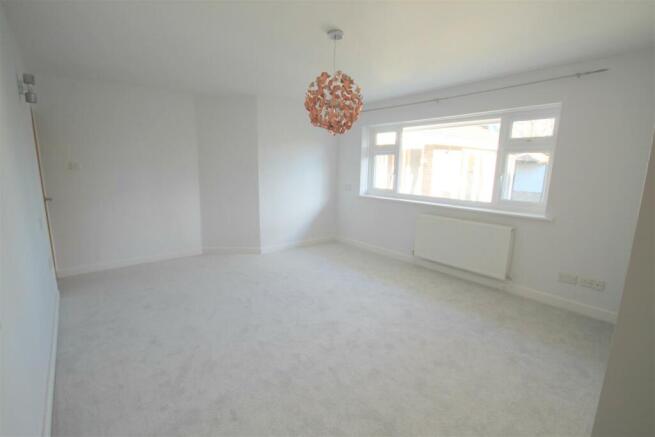 Master Bedroom.JPG