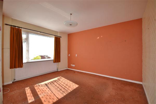 LOUNGE: