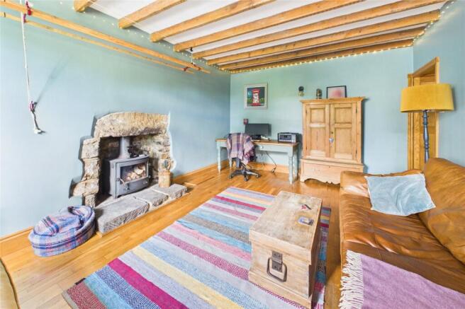 4 bed Semi-Detached for sale Image 6