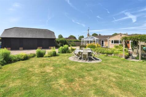 Lower Green, Westcott, Buckinghamshire.