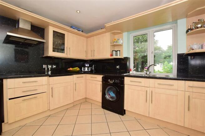 Kitchen / Dining Area