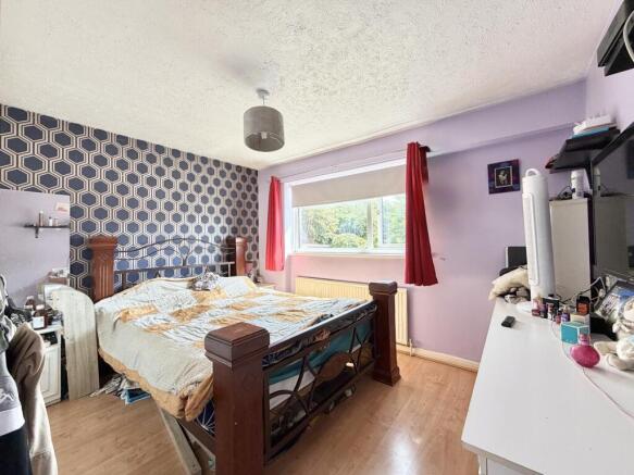 3 bed Terraced for sale Image 8