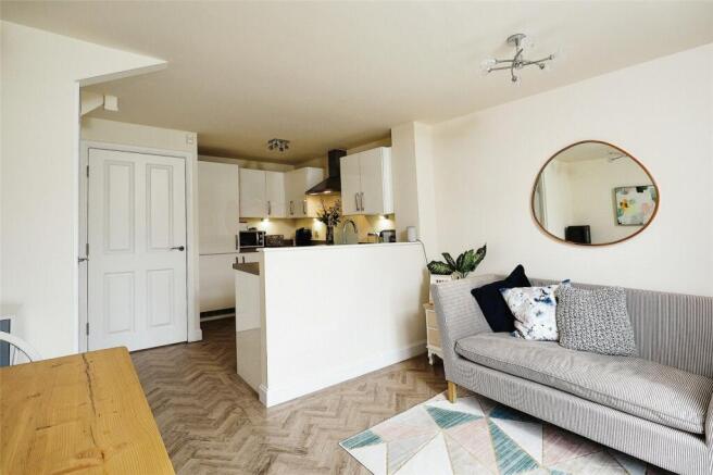 Kitchen/Family/Dine