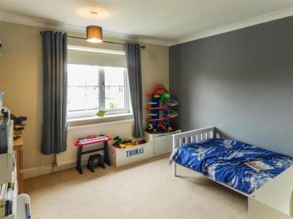 TJ00103-S-BED TWO 175 HICKINGSLANE-175 HICKINGS.jp