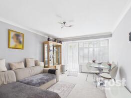 13, Parr Court, Castle Way, Feltham TW13 7QF