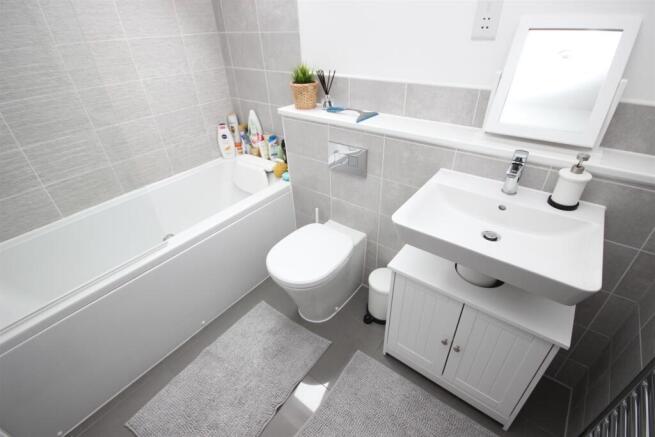 Bathroom.JPG