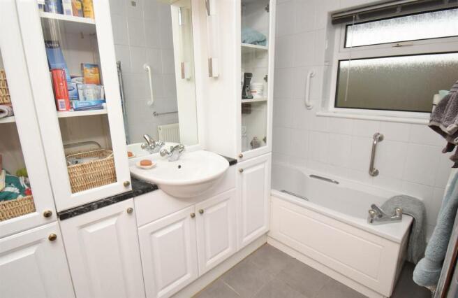 Photo 11