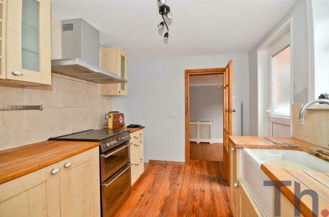 Kitchen.JPG
