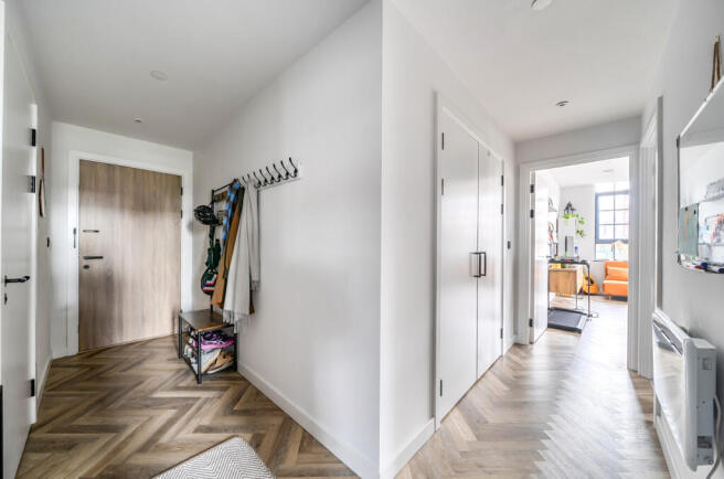2 bed Apartment for sale Image 8