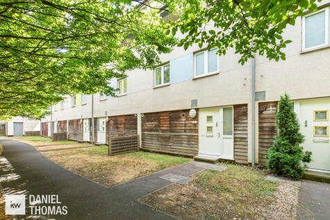 DANIEL THOMAS | Fishers Close, Waltham Cross, EN8 7NL