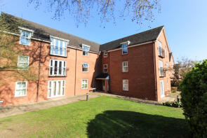 26, Romani Close, Warwick CV34 4TY