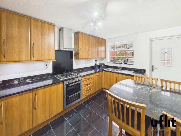 Wellcroft Gardens, Bramley, Rotherham photo 4