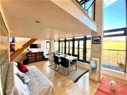 18, 51 Lagare Apartments, Surrey Row, London SE1 0BZ
