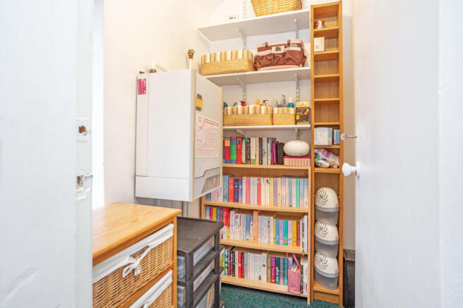 Walk-in Cupboard