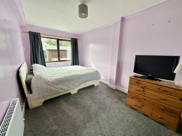 ground floor bedroom.JPEG