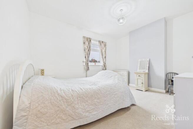 2 bed Terraced for sale Image 5