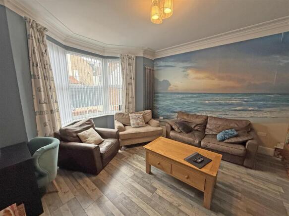 Living room a1.jpg