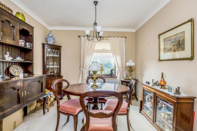Bedroom 3/ Dining ro