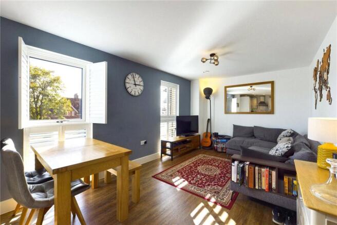 Living/Dining Area