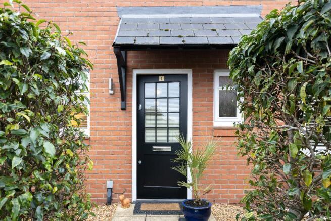 Jubilee Way, Altrincham, WA14 4FB photo 4