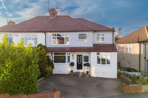 Pinnacle Hill North, Bexleyheath, Kent, DA7