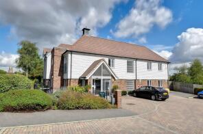 4, Oak Tree Court, Smallhythe Road, Tenterden TN30 7EQ