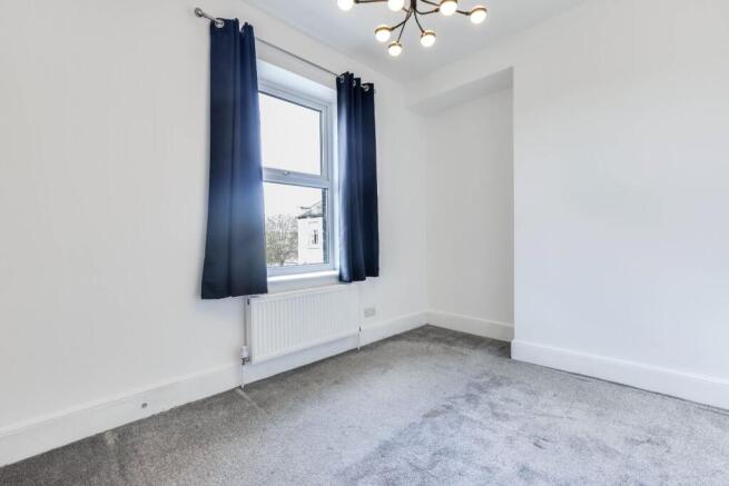 3 bed Semi-Detached for sale Image 10