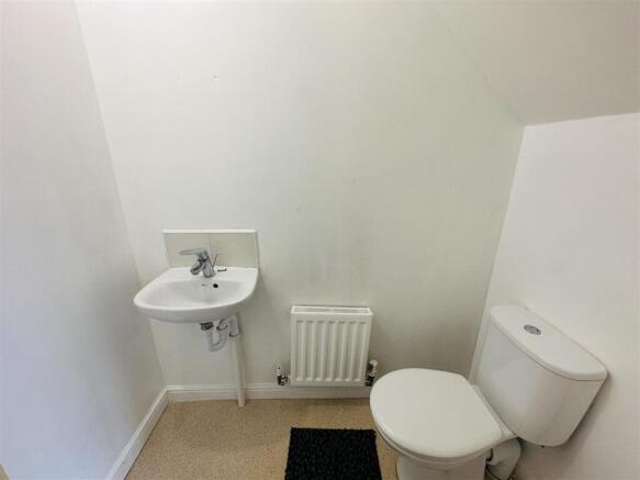 3 bed Terraced for sale Image 7