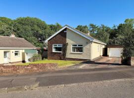 100, Bathurst Drive, Ayr KA7 4UE