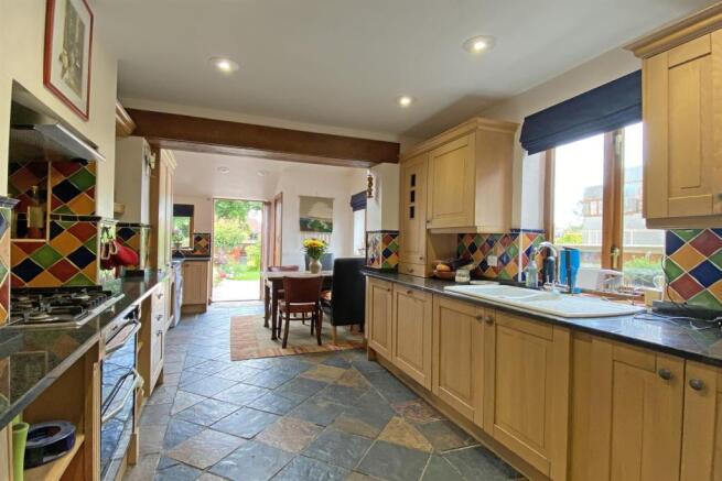 Kitchen 2 