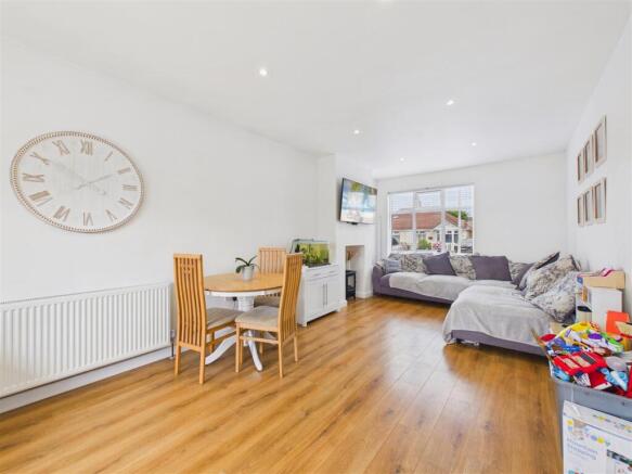 2 bed Detached Bungalow for sale Image 7