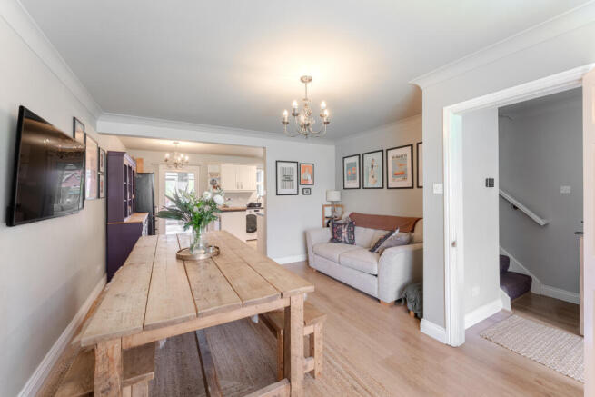 3 bed Semi-Detached for sale Image 4