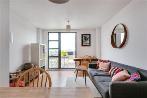 Flat 1, Texryte House, Southgate Road, Hackney, London N1 3GN