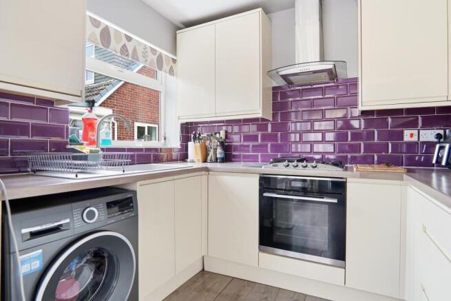 3 bed Semi-Detached for sale Image 9